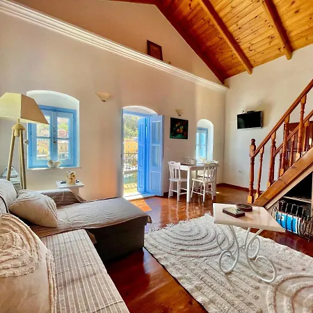 Nikolakis, Seafront - Harbor View Apartment